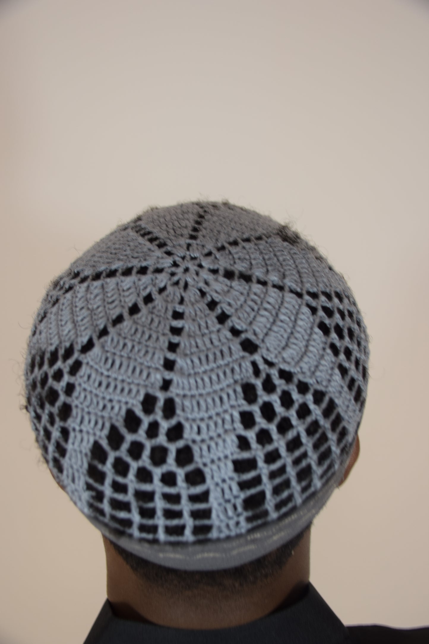 Kufi Egipcio Bordado Clásico – Azul claro y Gris