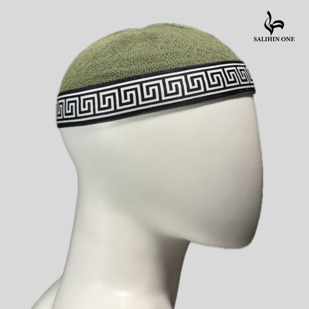 Kufi Egipcio Verde Césped con bordes en blanco y negro