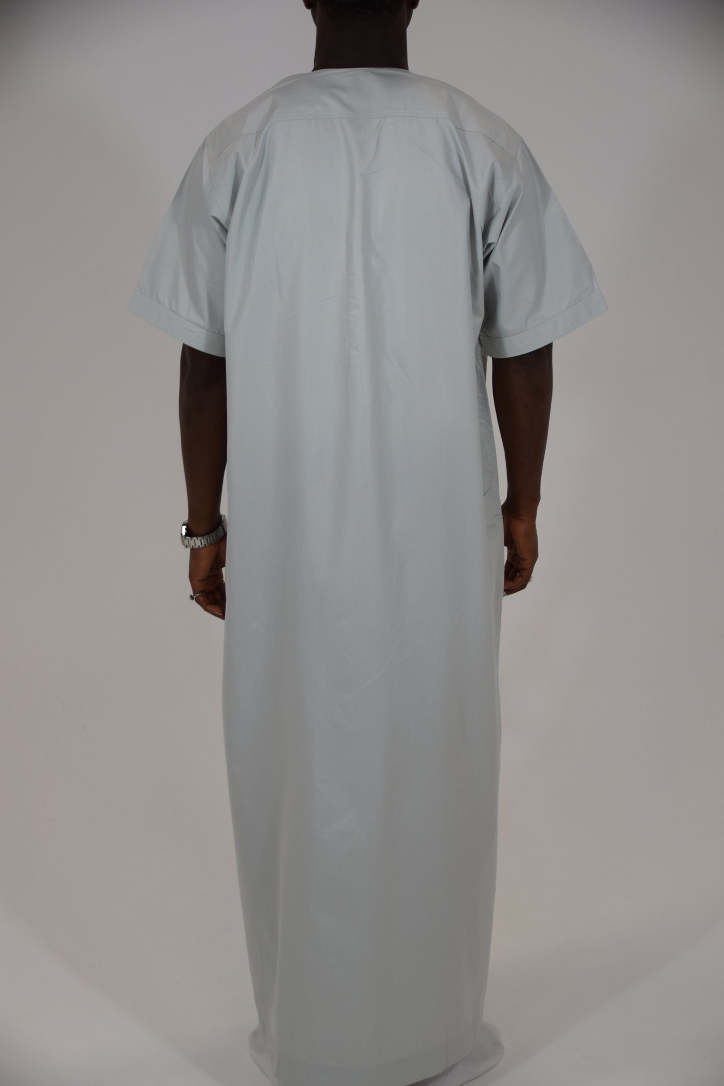 Thobes Hannawi Manga Corta (Azul cielo)
