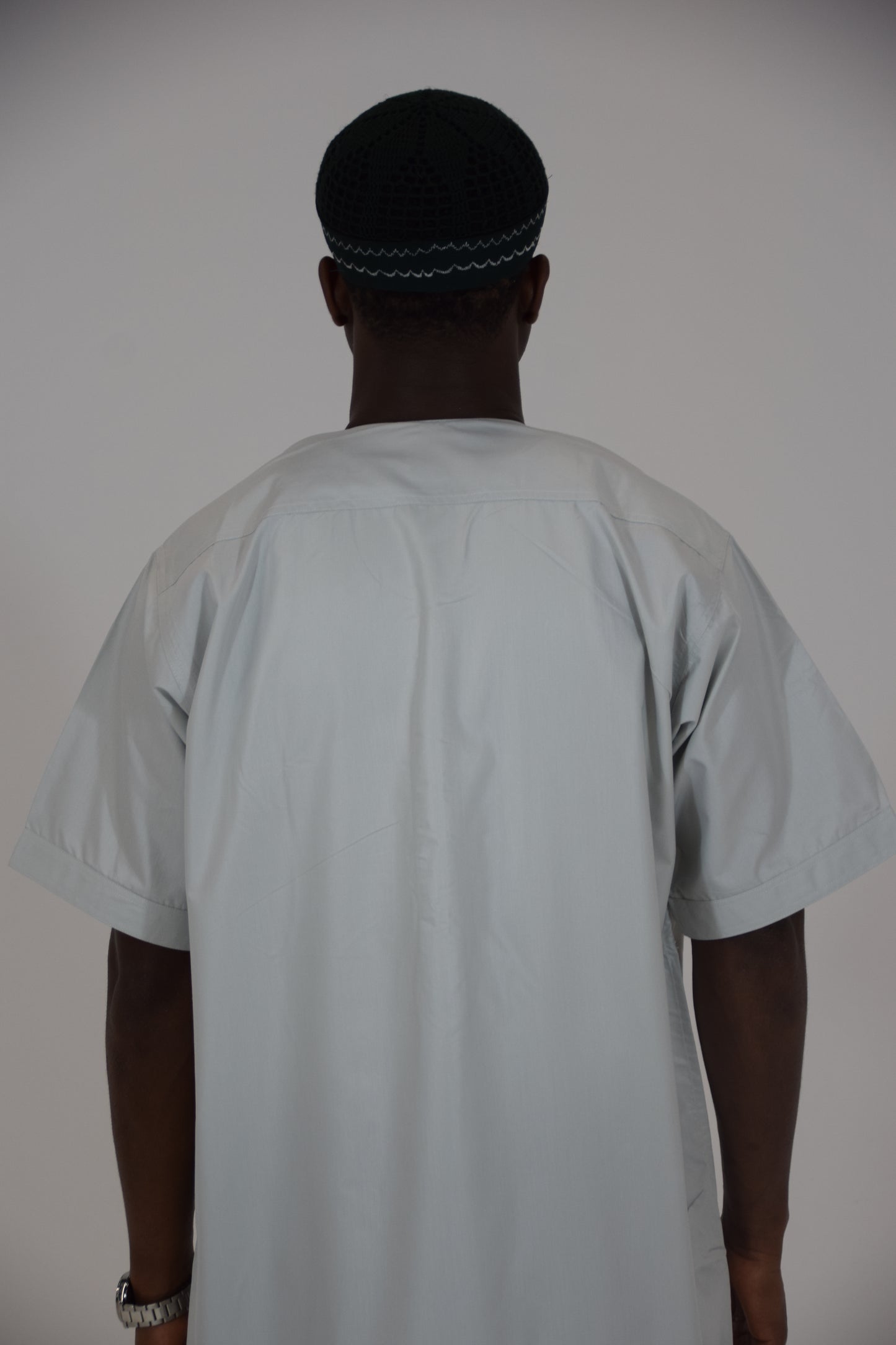 Thobes Hannawi Manga Corta (Azul cielo)