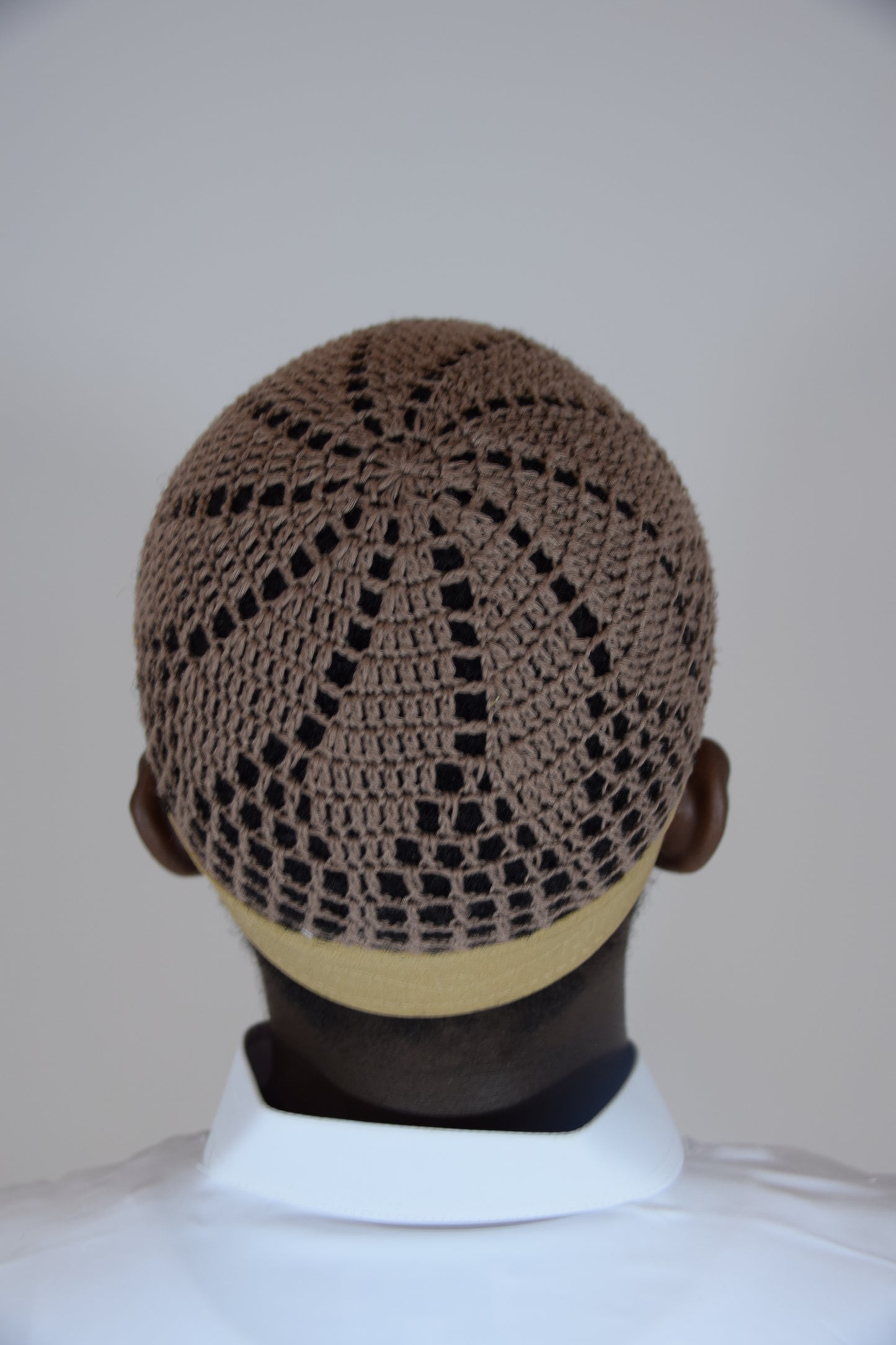 Kufi Egipcio Bordado Clásico – Marron y Beige
