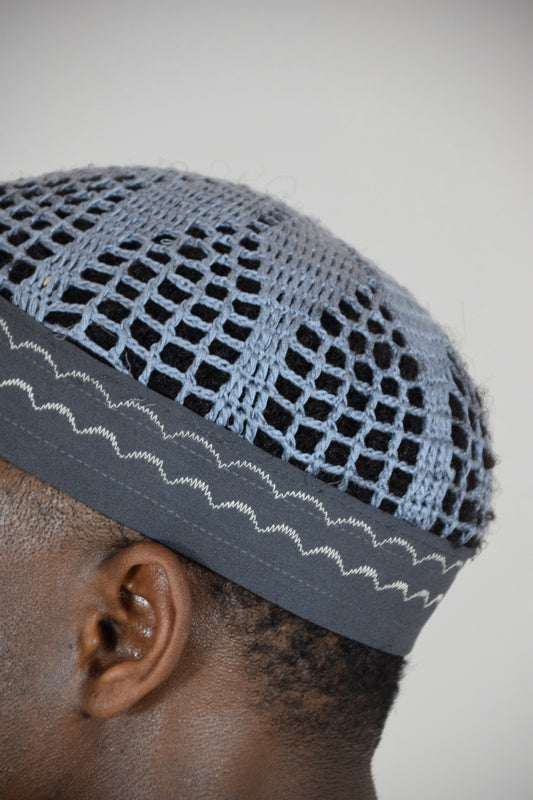 Kufi Egipcio Bordado Clásico – Azul claro y Gris