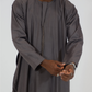 Thobe Emirati Hannawi (Gris oscuro)
