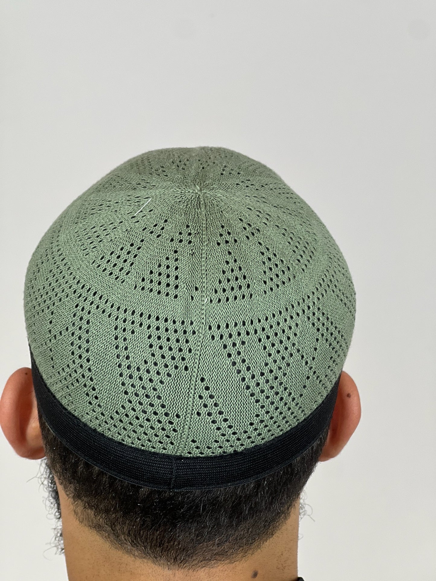 Kufi con Borde Negro - Colores Variados